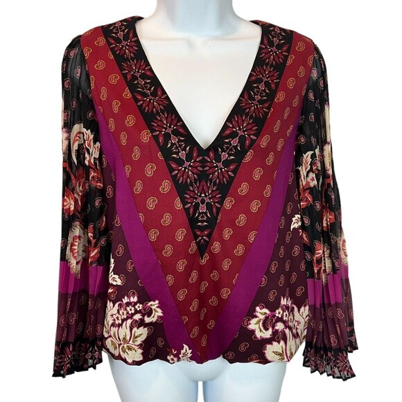 WHBM White House Black Market Top Women's Size S V-Neck Pleated Sleeve Blouse - Picture 1 of 10